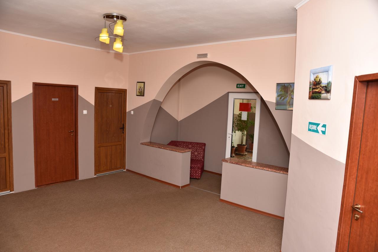 Pension Regal Satu Mare Exterior photo